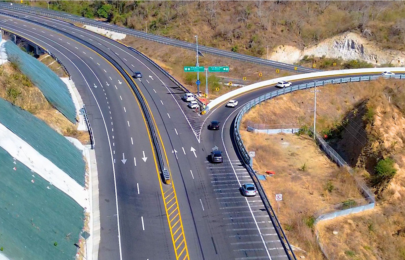 México: Nueva autopista Jala–Puerto Vallarta comienza a mostrar sus beneficios