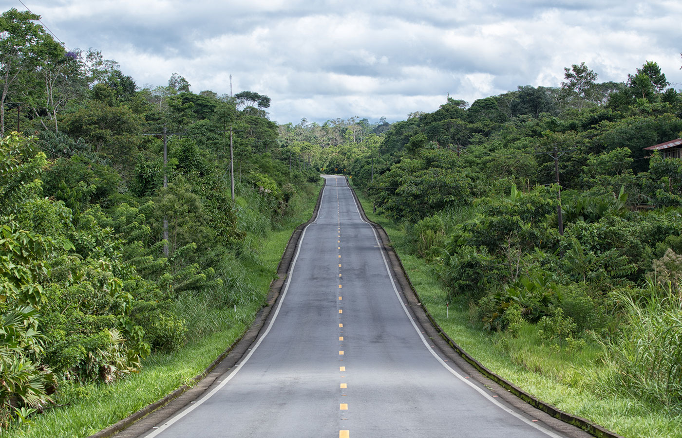 Colombia: Antioquia abrió tres licitaciones para el mejoramiento vial en subregiones