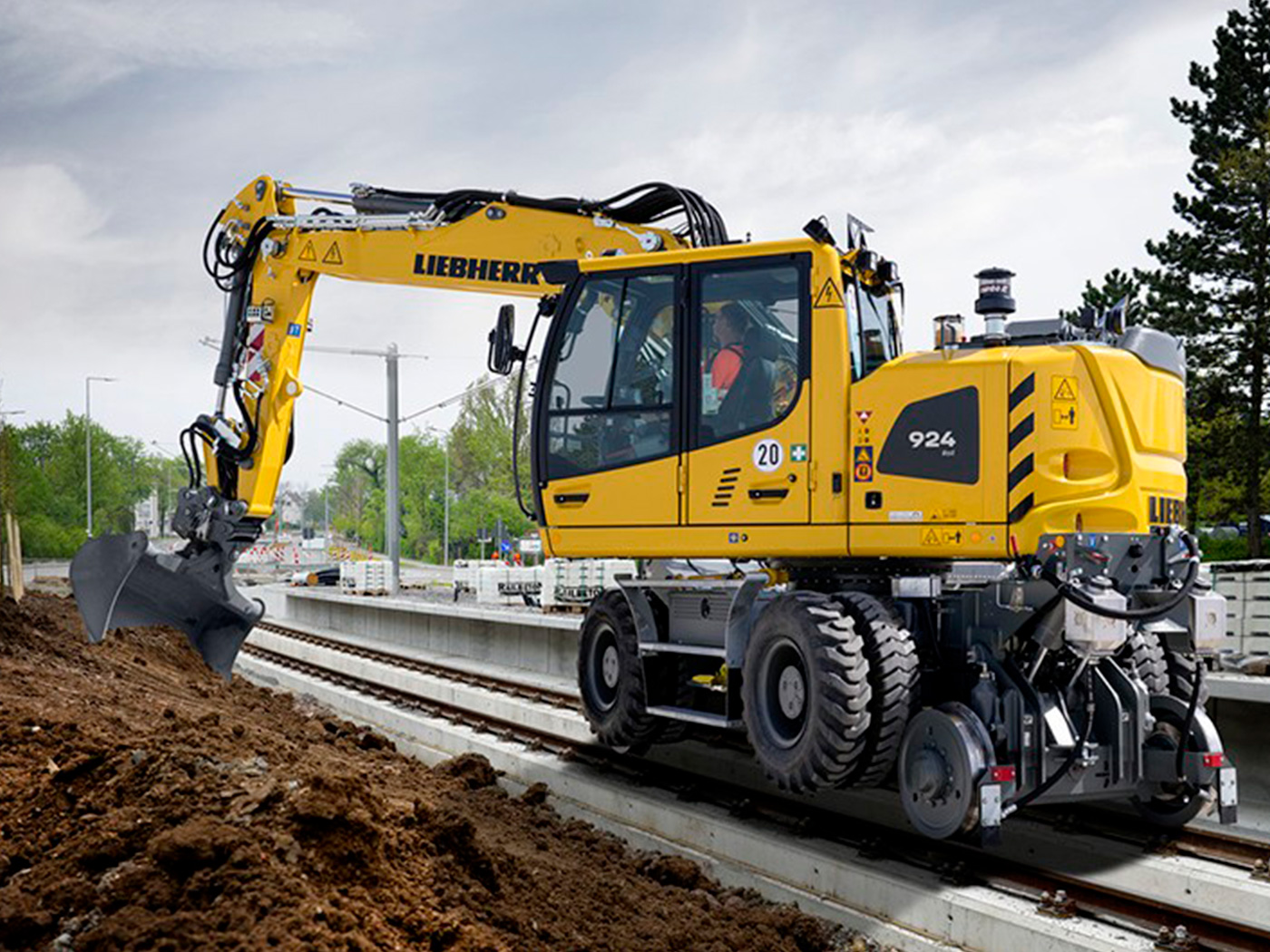 Excavadoras ferroviarias A 922 Rail y A 924 Rail en la IAF 2025