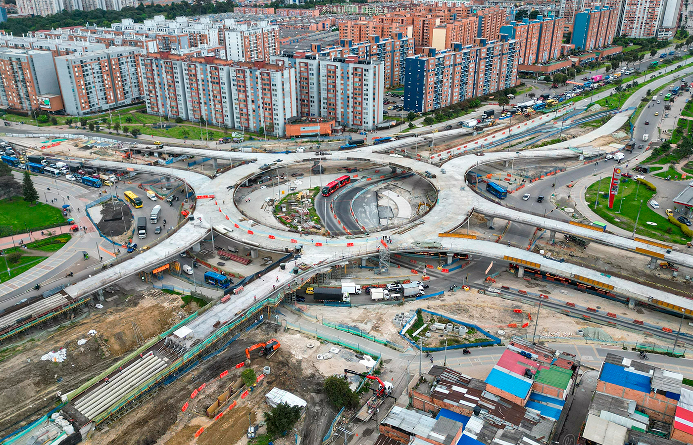 Colombia: IDU verifica avances de la glorieta elevada en la troncal Ciudad de Cali