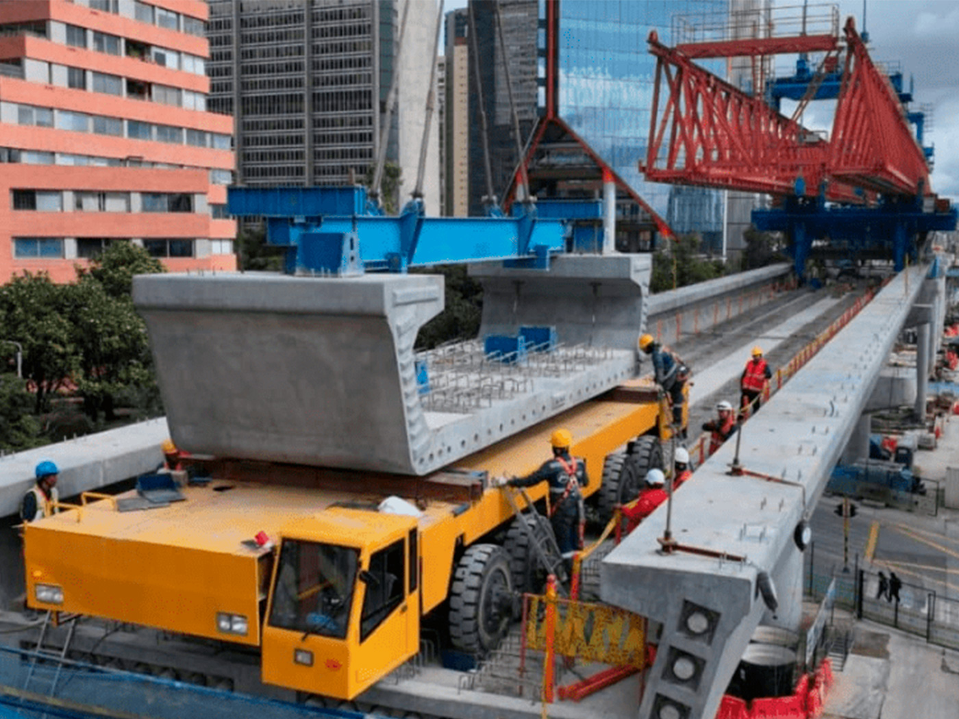 Kattor, el carro que optimiza la construcción del viaducto del Metro de Bogotá