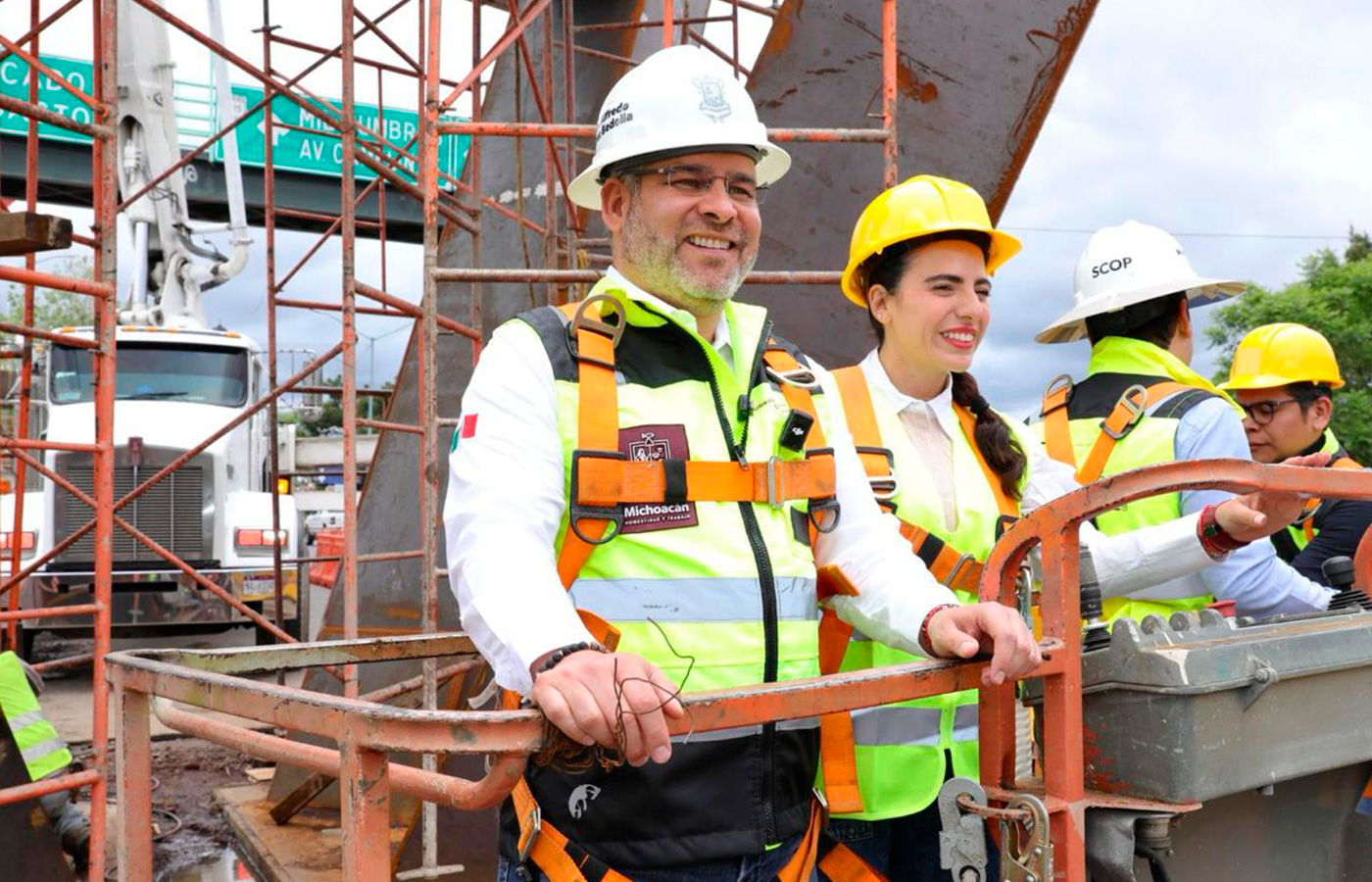 México: Construcción del distribuidor vial Eréndira registra 27 % de avance