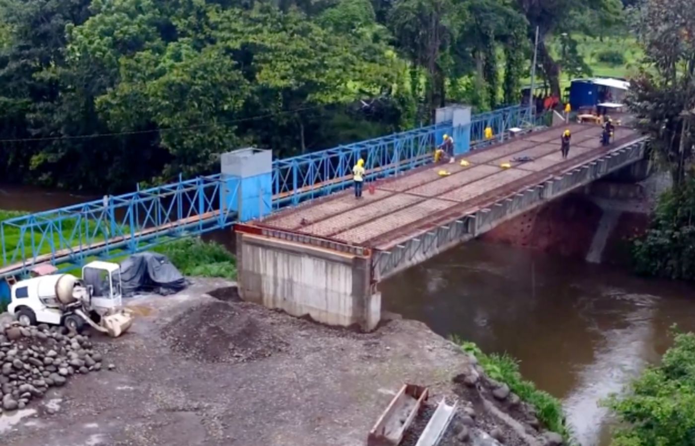 Costa Rica habilitará un nuevo puente sobre río Frío