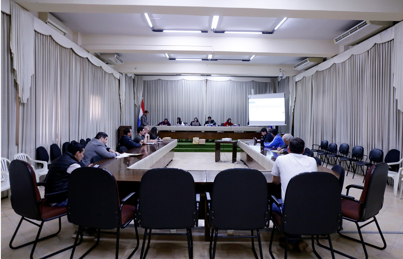 Paraguay recibe nueve ofertas para la rehabilitación de la avenida Avelino Martínez