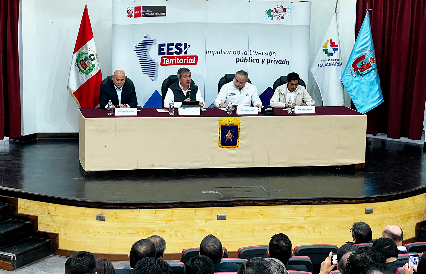 Perú: MEF invertirá más de USD 19 000 millones en 31 proyectos en Cajamarca
