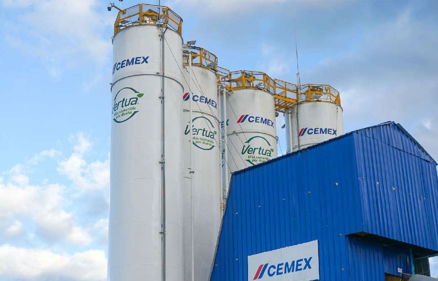 Cemex vende activos en Panamá y crece en agregados en EE. UU.