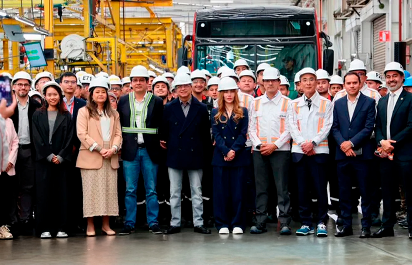 Colombia inicia la producción del primer bus eléctrico fabricado en el país