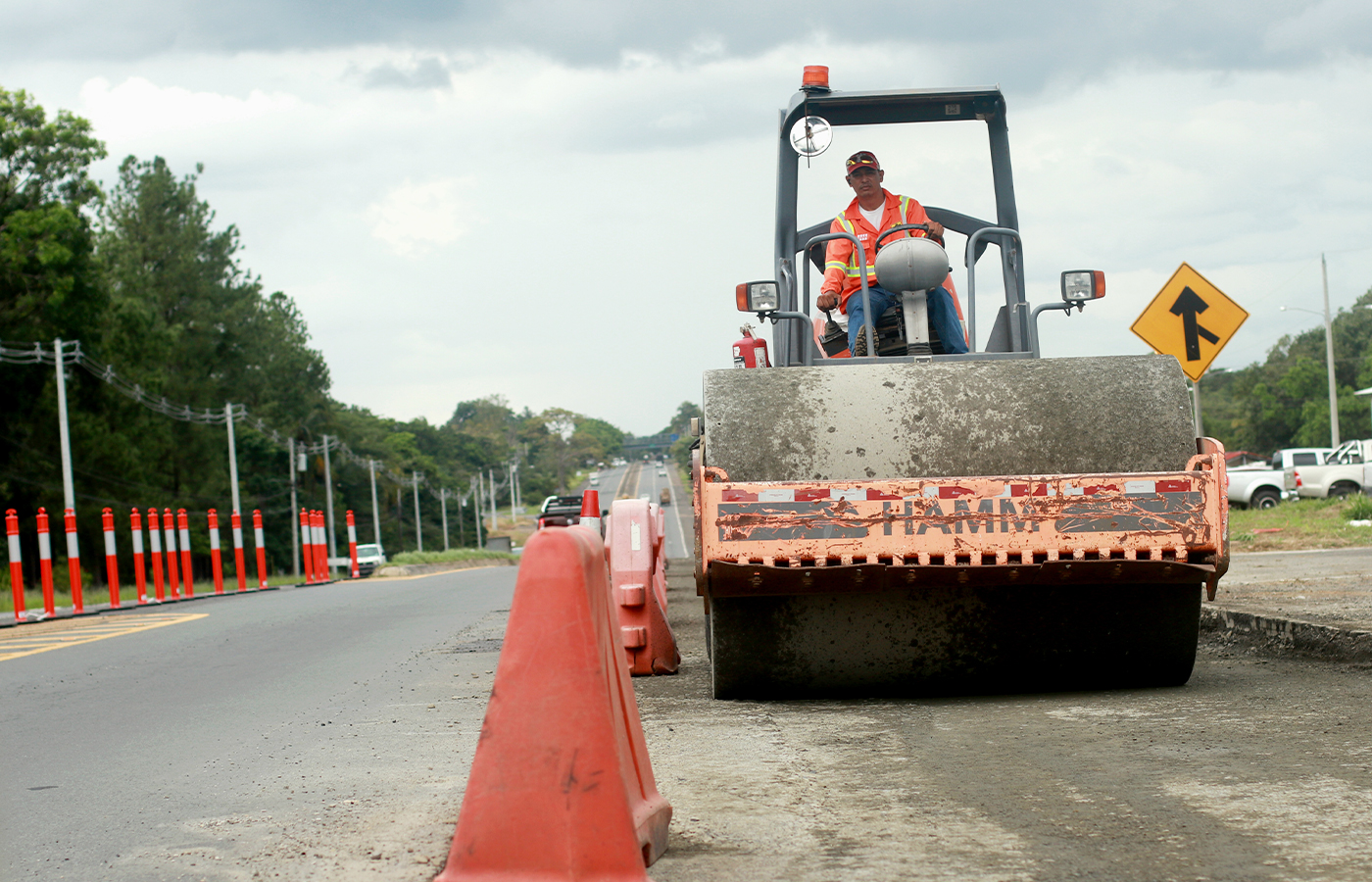 Panamá: MOP recupera 560 kilómetros de vías urbanas y rurales