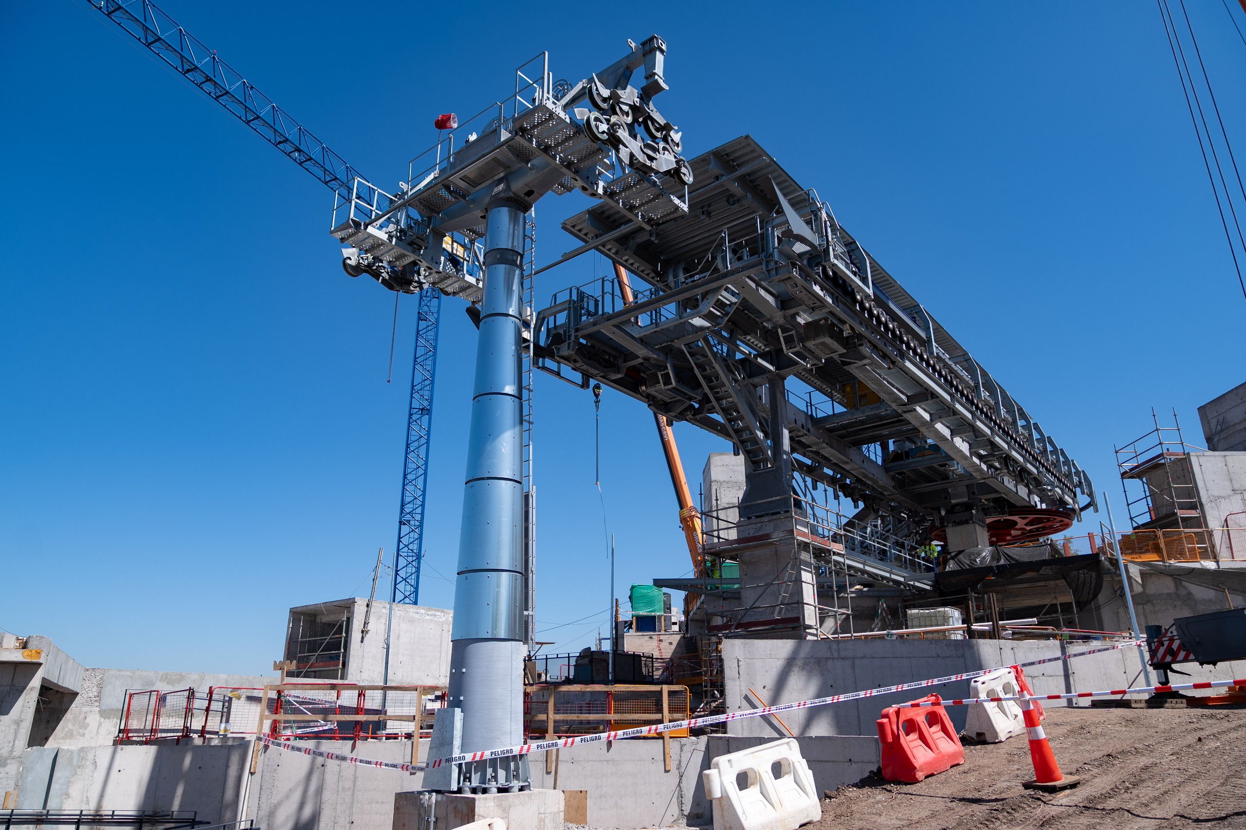 Chile: Teleférico Bicentenario alcanza 50% de avance total 