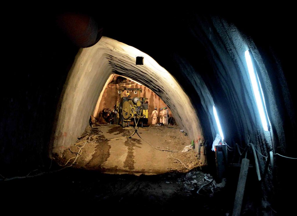 Tunel Kennedy en Santiago del Chile p28