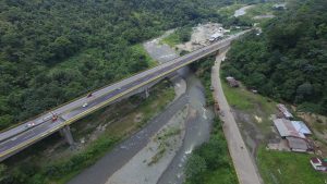 Vía Buga-Buenaventura en Colombia