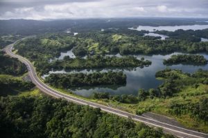 Vía rápida Panamá-Colón