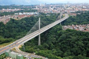 Construirán tres puentes en Colombia 