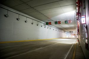 túnel en avenida Néstor Gambetta, Perú